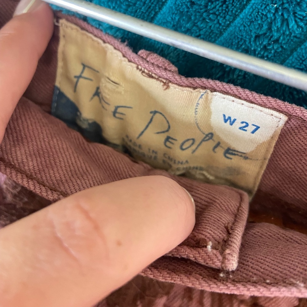 Free people mauve embroidered jean shorts - Picture 4 of 4
